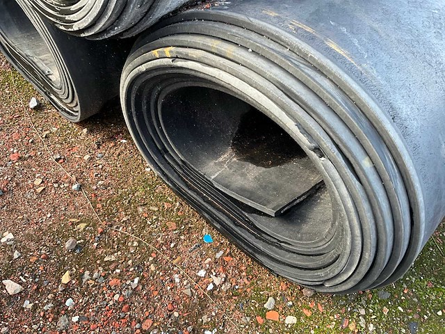 Diverse rubberen transportbanden (3x) - afbeelding 4 van  5