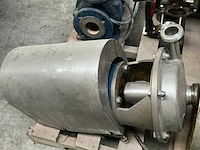 Diverse rvs centrifugaalpompen (2x) - afbeelding 3 van  6