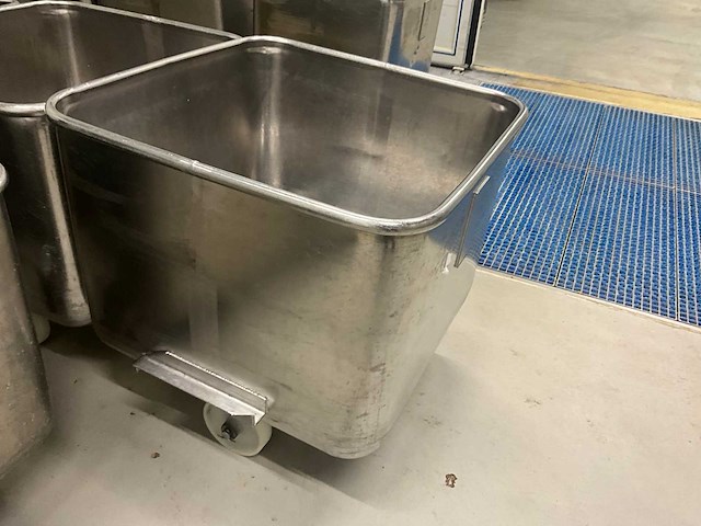 Diverse rvs normwagens 120 l (5x) - afbeelding 2 van  9