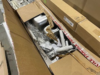 Diverse rvs spoelbakken en installatiematerialen - afbeelding 6 van  11