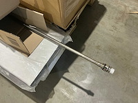 Diverse rvs spoelbakken en installatiematerialen - afbeelding 8 van  11