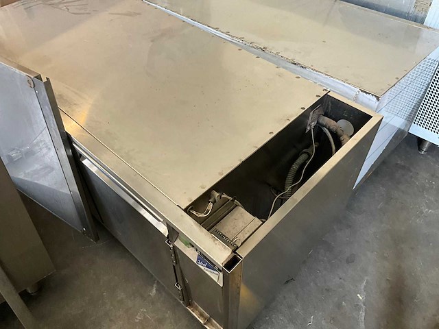 Diverse rvs toestellen keuken horeca (5x) - afbeelding 11 van  25