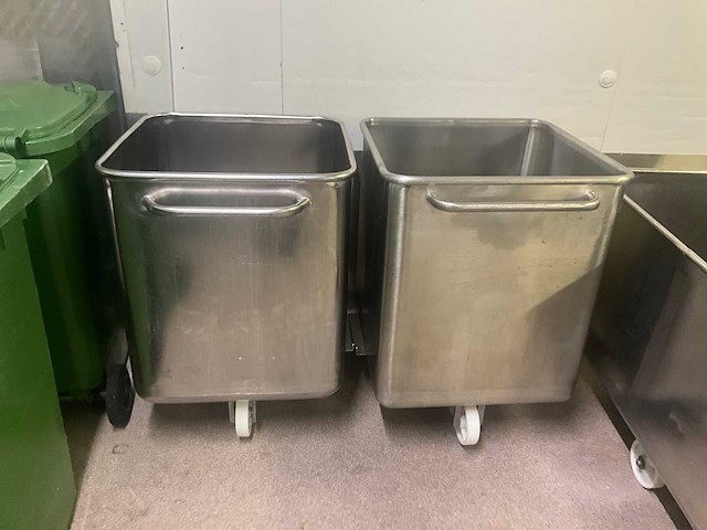 Diverse rvs voedingskuipen (5x) - afbeelding 2 van  6