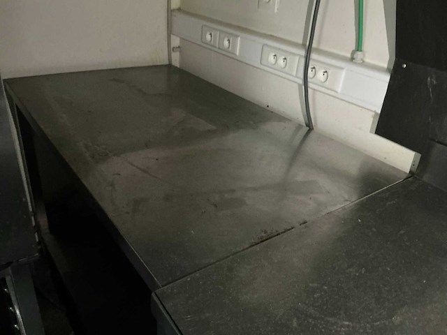Diverse rvs werktafels (3x) - afbeelding 3 van  4