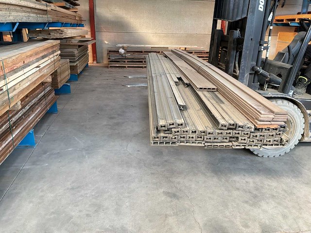 Diverse samengestelde gegevens nr. 130 - afbeelding 1 van  2