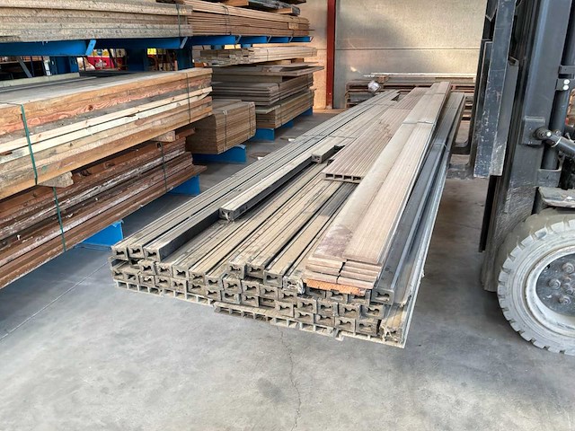 Diverse samengestelde gegevens nr. 130 - afbeelding 2 van  2