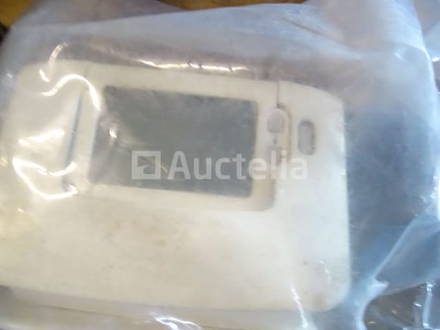 Diverse sanitairaccessoires in 3 bakken (zie detail) - afbeelding 8 van  12