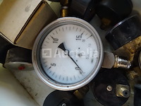 Diverse sanitaire accessoires, verwarming in 4 geberit-containers - afbeelding 8 van  22