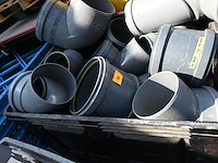 Diverse sanitaire hulpstukken - afbeelding 2 van  3