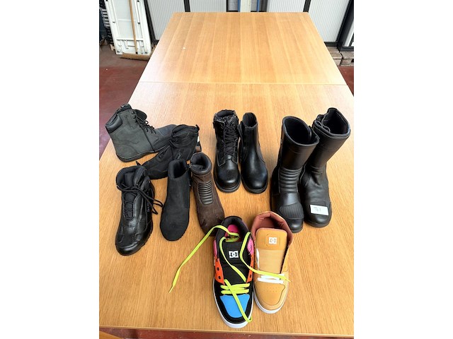 Diverse schoenen - afbeelding 1 van  2