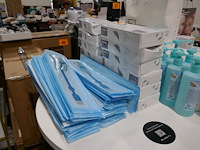 Diverse schoonheidsprodukten - afbeelding 2 van  6