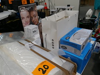 Diverse schoonheidsprodukten - afbeelding 4 van  6