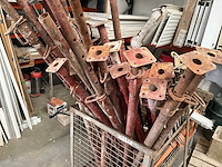 Diverse schroefstempels en steunen - afbeelding 4 van  9