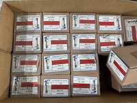 Diverse schroeven, bouten, moeren, pluggen - afbeelding 11 van  12