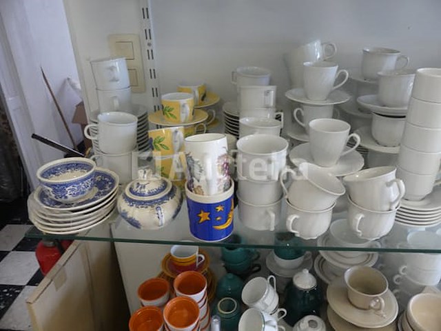 Diverse servies + display - afbeelding 3 van  12