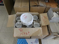 Diverse servies + display - afbeelding 1 van  12