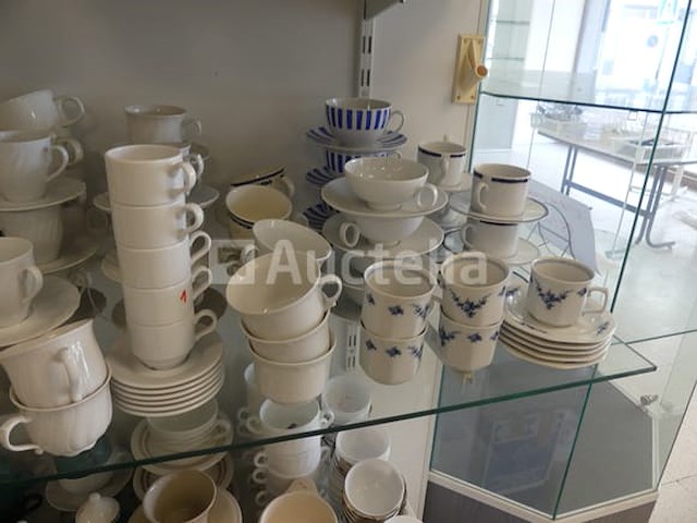 Diverse servies + display - afbeelding 9 van  12