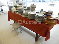 Diverse servies + vintage tafel - afbeelding 1 van  7