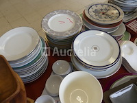 Diverse servies + vintage tafel - afbeelding 7 van  7