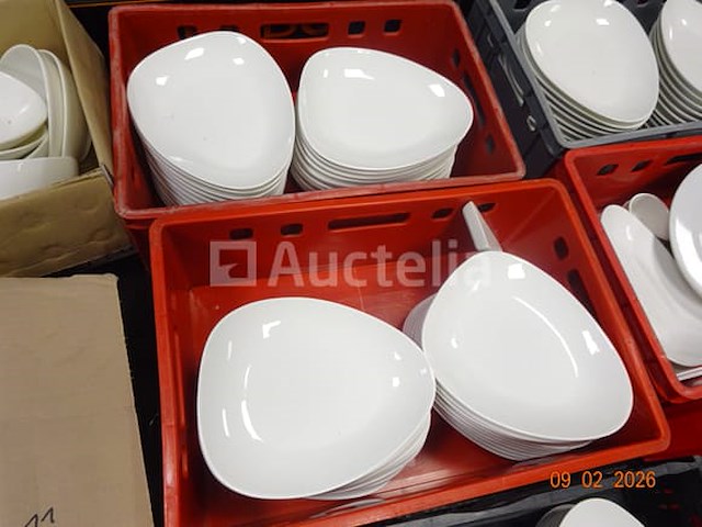 Diverse servies - afbeelding 8 van  18