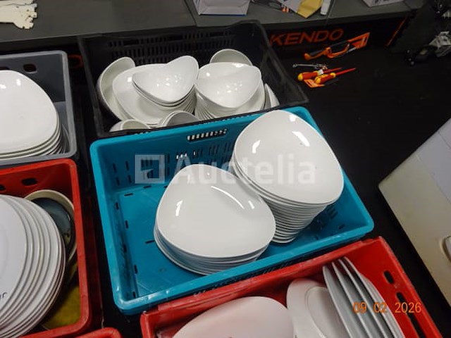 Diverse servies - afbeelding 10 van  18