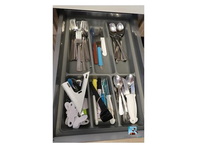 Diverse serviesartikelen en overige producten - afbeelding 2 van  6