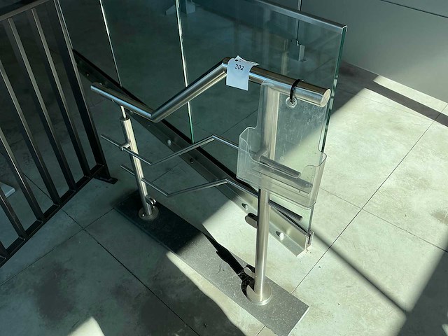Diverse showroom balustrade (6x) - afbeelding 3 van  7