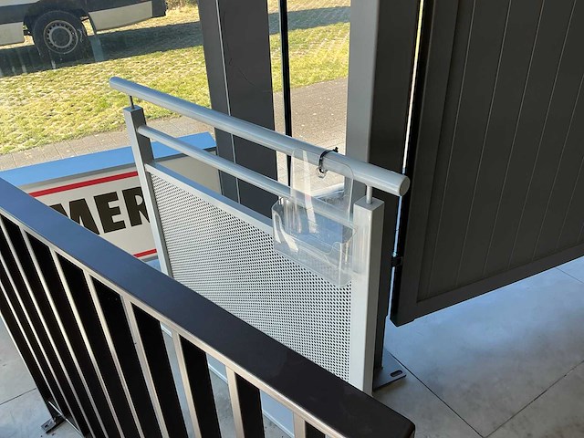 Diverse showroom balustrade (6x) - afbeelding 5 van  7