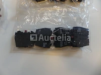 Diverse siemens elektrische knoppen en accessoires - afbeelding 2 van  11
