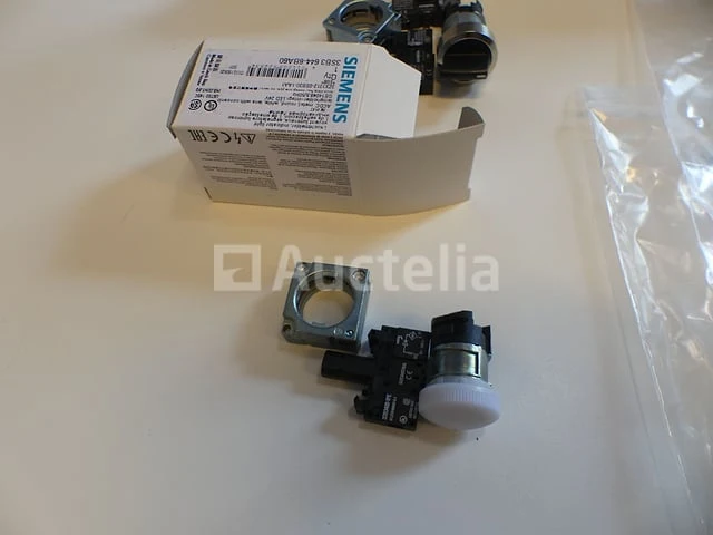 Diverse siemens elektrische knoppen en accessoires - afbeelding 5 van  11