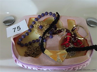 Diverse sieraden - afbeelding 1 van  3