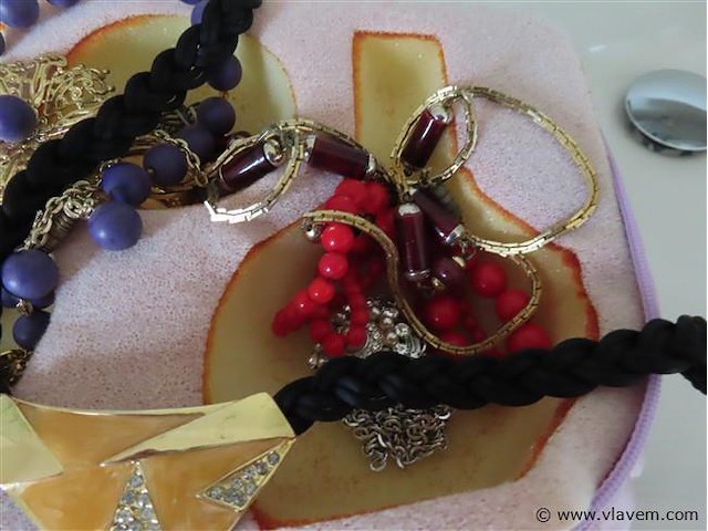 Diverse sieraden - afbeelding 3 van  3