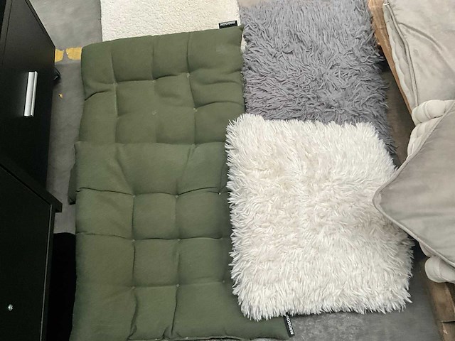 Diverse sierkussens (17x) - afbeelding 4 van  8