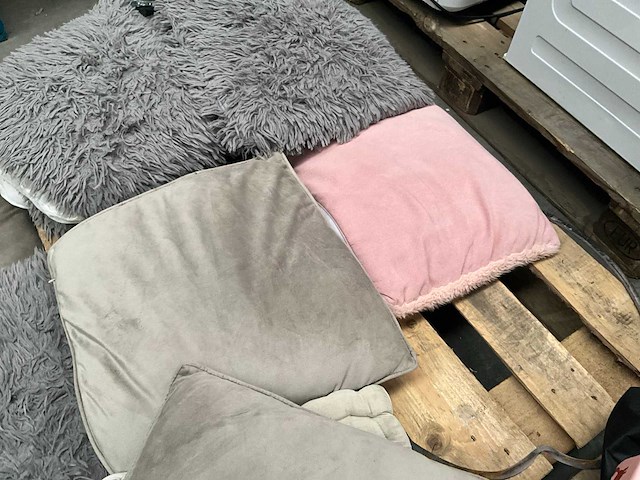 Diverse sierkussens (17x) - afbeelding 6 van  8