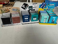 Diverse sigaretten cases in display - afbeelding 1 van  4