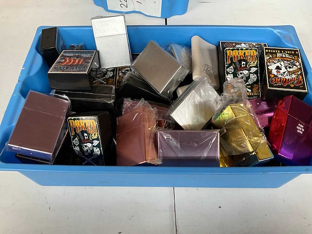 Diverse sigaretten cases - afbeelding 1 van  1
