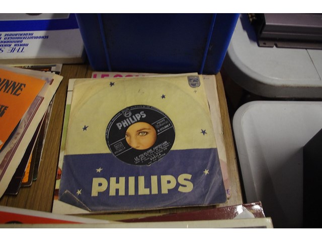 Diverse singles - afbeelding 3 van  4