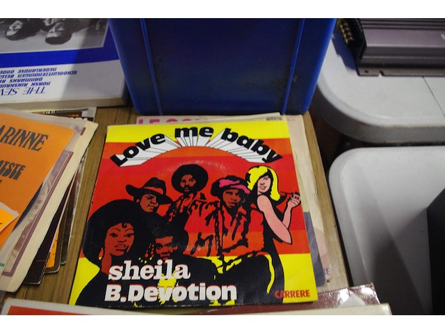 Diverse singles - afbeelding 4 van  4