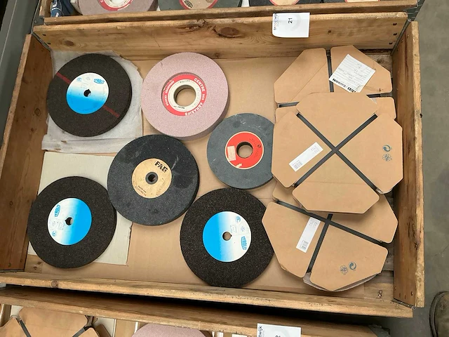 Diverse slijpstenen (9x) - afbeelding 1 van  6