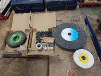 Diverse slijpstenen ongebruikt - afbeelding 1 van  5