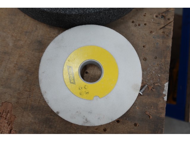 Diverse slijpstenen ongebruikt - afbeelding 2 van  5