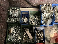 Diverse sloten met sleutels - afbeelding 2 van  6