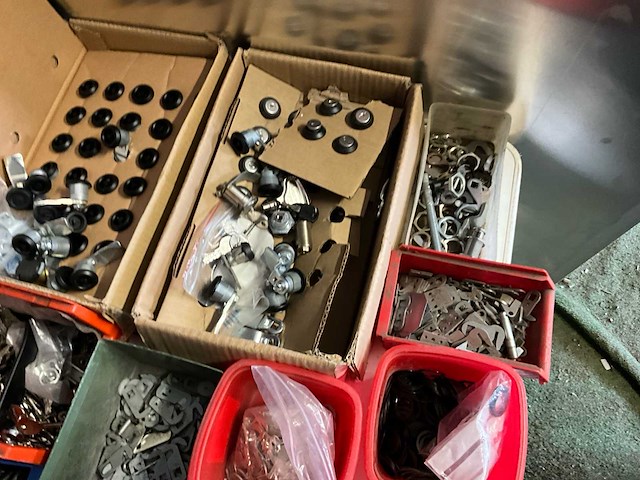 Diverse sloten met sleutels - afbeelding 5 van  6