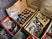 Diverse sloten met sleutels - afbeelding 6 van  6