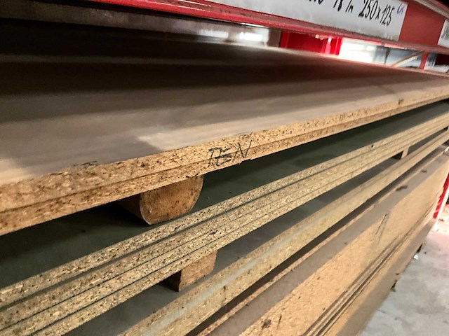 Diverse spaanderplaten (48x) - afbeelding 12 van  15