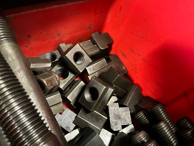 Diverse spanbouten en t-blokken - afbeelding 3 van  5