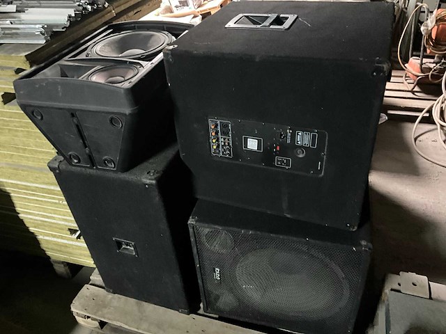 Diverse speakers/subwoofers (8x) - afbeelding 1 van  14