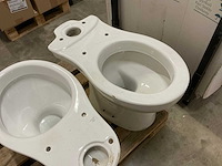 Diverse staande toiletten (3x) - afbeelding 2 van  9
