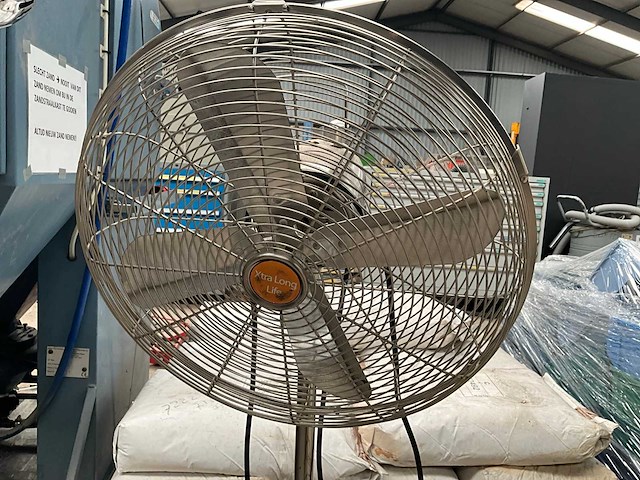 Diverse staande ventilatoren (5x) - afbeelding 5 van  6
