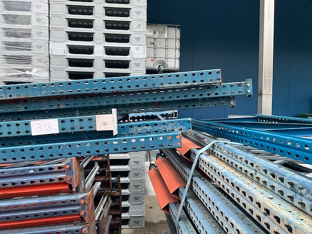 Diverse staanders (18x) - afbeelding 3 van  4